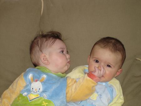 Tu veux mon pouce...?